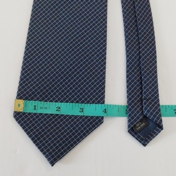 Alexis Holt Men's Blue/ Gold  Checkered Tie Silk Business/ Formal Sz.59' Inches - Picture 5 of 5